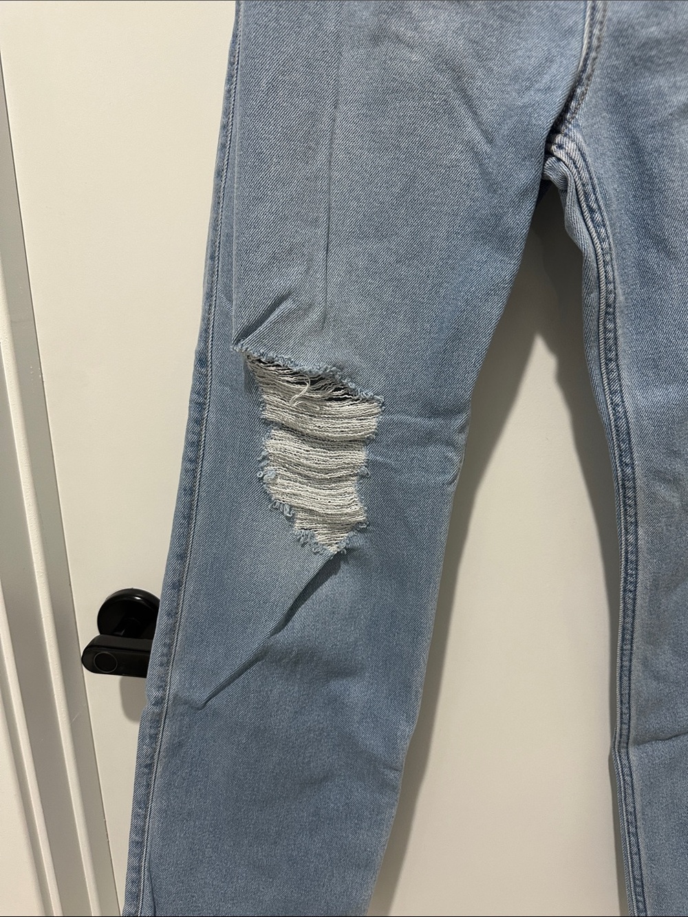 HOLLISTER ULTRA HIGH RISE DAD JEANS - Picture 6 of 13